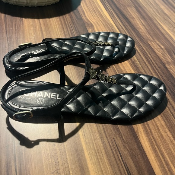 Excellent conditions Chanel Sandals - Picture 3 of 4